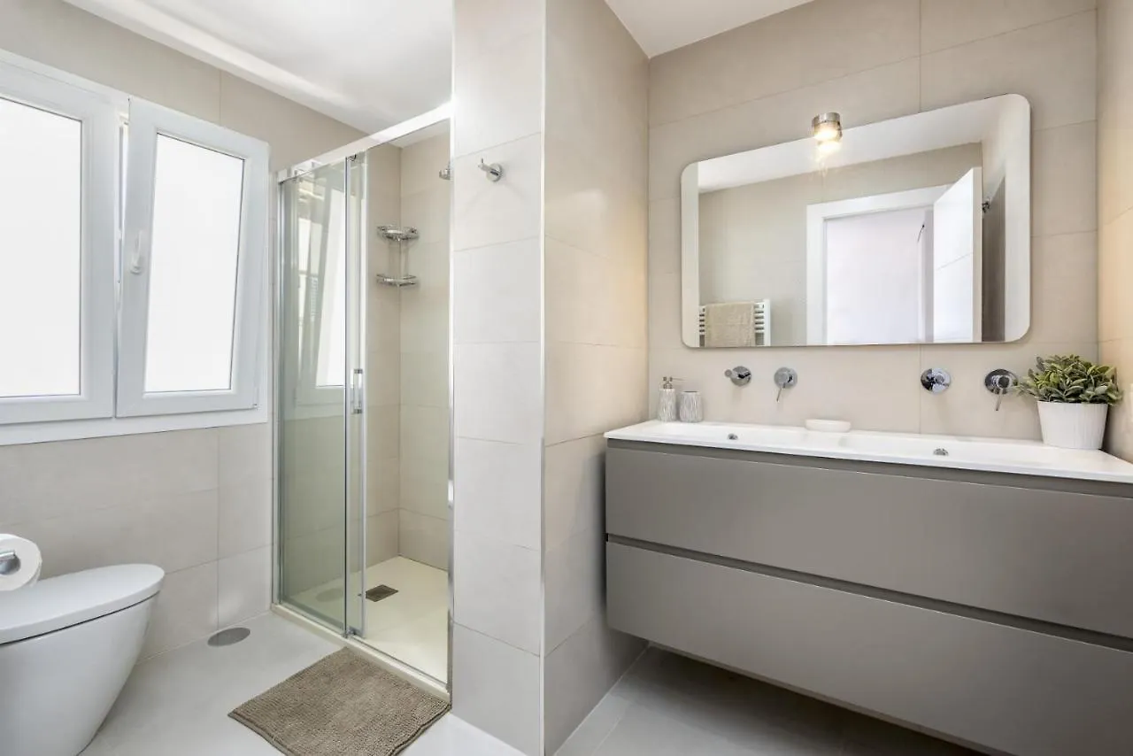 Malagueta Apartment In Malaga By Solaga Holiday Homes 0*,
